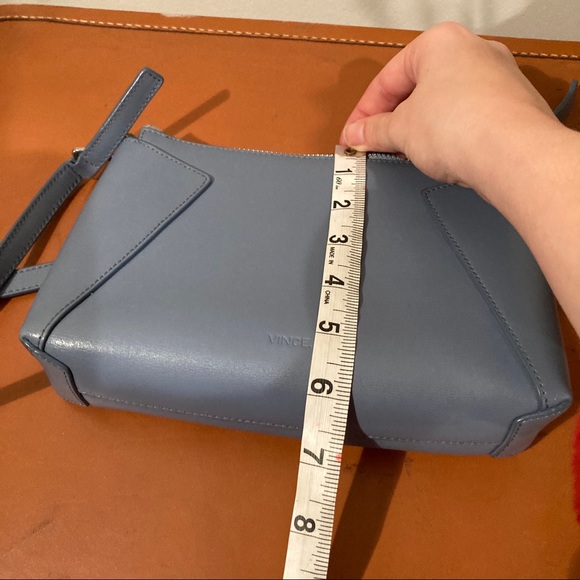 Vince. Pastel Blue Crossbody Authentic - Picture 11 of 12